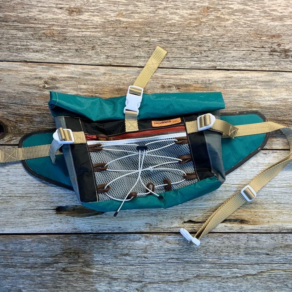Roll top fanny pack